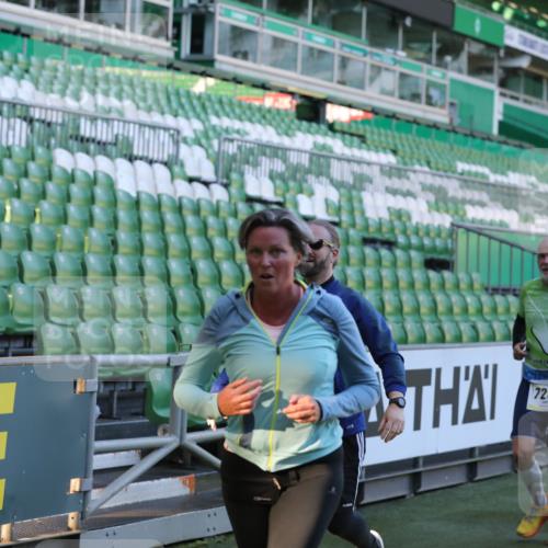06.10.2024 - 19. swb-Marathon Bremen Yannick Fuchs http://msf.ph/oto/7450264 06.10.2024 10:33:48 Laufen im Stadion 7076, 7122, 7123, 7130, 7201, 7202, 7203, 7227, 7264, 7269, 7282, 7330, 7332, 7358, 7404, 7418, 7509, 7510, 7577, 7608, 7663, 7693, 7723, 7811, 7832, 7848, 7855, 7867, 7869, 7886, 7935, 7997, 8033, 8113, 8178, 8179, 8190, 8194, 8195, 8224, 8235, 8236, 8263, 8269, 8308, 8326, 8399, 8414, 8415, 8451, 8463, 8534, 8546, 8579, 8607, 8608, 8611, 8612, 8640, 8653, 8694, 8798, 9003, 9041, 9053, 9072, 9073 meine-sportfotos.de