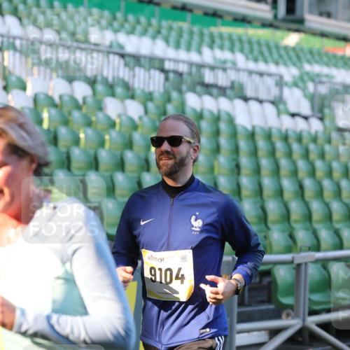 06.10.2024 - 19. swb-Marathon Bremen Yannick Fuchs http://msf.ph/oto/7450273 06.10.2024 10:33:49 Laufen im Stadion 7076, 7122, 7123, 7130, 7201, 7202, 7203, 7227, 7264, 7269, 7282, 7330, 7332, 7358, 7404, 7418, 7509, 7510, 7577, 7608, 7663, 7693, 7723, 7811, 7832, 7848, 7855, 7867, 7869, 7886, 7935, 7997, 8033, 8113, 8178, 8179, 8190, 8194, 8195, 8197, 8224, 8235, 8236, 8263, 8269, 8308, 8326, 8399, 8414, 8415, 8435, 8451, 8463, 8534, 8546, 8579, 8607, 8608, 8611, 8612, 8640, 8653, 8694, 8798, 9003, 9041, 9053, 9072, 9073 meine-sportfotos.de