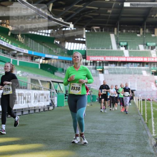 06.10.2024 - 19. swb-Marathon Bremen Yannick Fuchs http://msf.ph/oto/7450284 06.10.2024 10:38:50 Laufen im Stadion 7068, 7115, 7173, 7219, 7248, 7301, 7311, 7324, 7331, 7336, 7359, 7517, 7589, 7592, 7593, 7705, 7780, 7781, 7791, 7836, 7845, 7934, 7949, 7952, 8064, 8126, 8128, 8135, 8149, 8164, 8165, 8247, 8420, 8422, 8518, 8519, 8563, 8590, 8591, 8684, 8690, 8714, 8734, 8758, 8855, 8866, 8876, 8880, 8916, 8930, 8950, 9062, 9113 meine-sportfotos.de