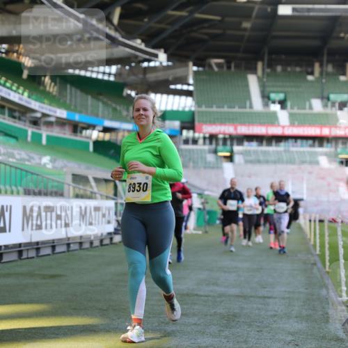 06.10.2024 - 19. swb-Marathon Bremen Yannick Fuchs http://msf.ph/oto/7450292 06.10.2024 10:38:50 Laufen im Stadion 7068, 7115, 7173, 7219, 7248, 7301, 7311, 7324, 7331, 7336, 7359, 7517, 7589, 7592, 7593, 7705, 7780, 7781, 7791, 7836, 7845, 7934, 7949, 7952, 8064, 8126, 8128, 8135, 8149, 8164, 8165, 8247, 8420, 8422, 8518, 8519, 8563, 8590, 8591, 8684, 8690, 8714, 8734, 8758, 8855, 8866, 8876, 8880, 8916, 8930, 8950, 9062, 9113 meine-sportfotos.de