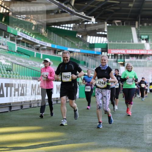06.10.2024 - 19. swb-Marathon Bremen Yannick Fuchs http://msf.ph/oto/7450319 06.10.2024 10:38:55 Laufen im Stadion 7043, 7068, 7115, 7173, 7219, 7248, 7311, 7324, 7331, 7336, 7359, 7517, 7589, 7592, 7593, 7705, 7780, 7781, 7868, 7934, 7952, 8064, 8126, 8128, 8135, 8164, 8165, 8247, 8420, 8422, 8518, 8519, 8563, 8590, 8591, 8684, 8690, 8734, 8758, 8855, 8866, 8872, 8880, 8916, 8930, 8950, 9062, 9113 meine-sportfotos.de