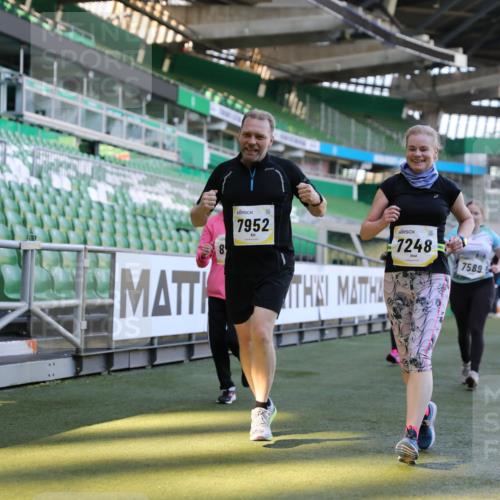 06.10.2024 - 19. swb-Marathon Bremen Yannick Fuchs http://msf.ph/oto/7450326 06.10.2024 10:38:56 Laufen im Stadion 7043, 7068, 7115, 7173, 7219, 7248, 7311, 7324, 7331, 7336, 7359, 7517, 7589, 7592, 7593, 7780, 7781, 7868, 7934, 7952, 8064, 8126, 8128, 8135, 8247, 8420, 8422, 8518, 8519, 8563, 8590, 8591, 8684, 8690, 8734, 8758, 8855, 8866, 8872, 8880, 8916, 8930, 8950, 9062, 9113 meine-sportfotos.de