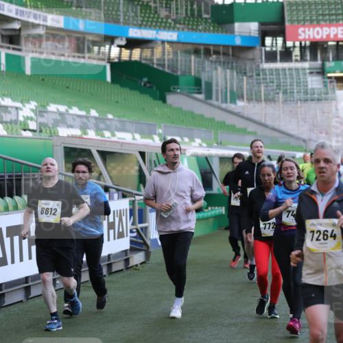 06.10.2024 - 19. swb-Marathon Bremen Yannick Fuchs http://msf.ph/oto/7450335 06.10.2024 10:33:58 Laufen im Stadion 7040, 7076, 7122, 7123, 7130, 7201, 7202, 7203, 7227, 7264, 7282, 7330, 7332, 7358, 7404, 7418, 7577, 7608, 7663, 7693, 7718, 7723, 7811, 7832, 7848, 7855, 7867, 7869, 7886, 7935, 7987, 7997, 8005, 8006, 8017, 8033, 8107, 8113, 8178, 8179, 8190, 8195, 8197, 8208, 8229, 8235, 8236, 8263, 8269, 8293, 8326, 8338, 8382, 8398, 8399, 8414, 8415, 8435, 8463, 8534, 8546, 8572, 8579, 8607, 8608, 8611, 8612, 8640, 8644, 8653, 8694, 8798, 9003, 9053, 9072, 9073 meine-sportfotos.de