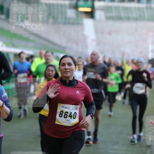 06.10.2024 - 19. swb-Marathon Bremen Yannick Fuchs http://msf.ph/oto/7450353 06.10.2024 10:34:00 Laufen im Stadion 7040, 7076, 7122, 7123, 7130, 7201, 7202, 7203, 7227, 7264, 7282, 7330, 7332, 7358, 7395, 7404, 7418, 7577, 7608, 7663, 7693, 7718, 7723, 7811, 7832, 7848, 7855, 7867, 7869, 7886, 7929, 7935, 7987, 7997, 8005, 8006, 8017, 8033, 8107, 8113, 8178, 8179, 8190, 8197, 8208, 8229, 8235, 8236, 8263, 8269, 8293, 8326, 8338, 8382, 8398, 8399, 8414, 8415, 8435, 8463, 8534, 8546, 8550, 8572, 8579, 8607, 8608, 8612, 8640, 8644, 8653, 8694, 8798, 9003, 9072, 9073 meine-sportfotos.de
