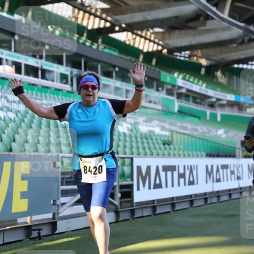 06.10.2024 - 19. swb-Marathon Bremen Yannick Fuchs http://msf.ph/oto/7450364 06.10.2024 10:39:02 Laufen im Stadion 7043, 7068, 7115, 7173, 7219, 7248, 7311, 7324, 7331, 7336, 7359, 7517, 7589, 7592, 7593, 7780, 7781, 7868, 7934, 7952, 8064, 8126, 8128, 8135, 8247, 8353, 8420, 8453, 8518, 8519, 8563, 8587, 8590, 8591, 8684, 8734, 8758, 8795, 8855, 8866, 8872, 8930, 8950, 9011, 9062, 9113 meine-sportfotos.de