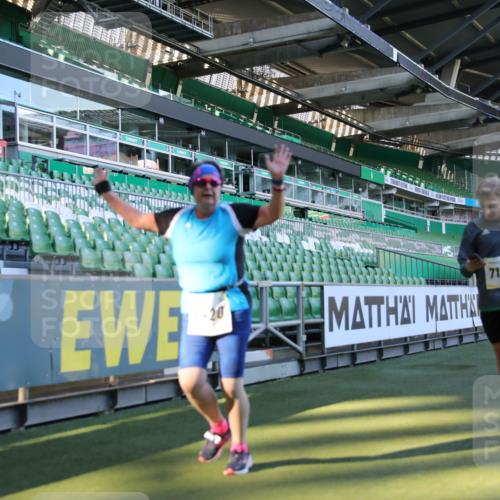06.10.2024 - 19. swb-Marathon Bremen Yannick Fuchs http://msf.ph/oto/7450368 06.10.2024 10:39:03 Laufen im Stadion 7043, 7068, 7115, 7173, 7219, 7248, 7311, 7324, 7331, 7336, 7359, 7517, 7589, 7592, 7593, 7780, 7781, 7868, 7934, 7952, 8064, 8126, 8128, 8135, 8247, 8353, 8420, 8453, 8518, 8519, 8563, 8587, 8590, 8591, 8684, 8734, 8758, 8795, 8855, 8866, 8872, 8930, 8950, 9011, 9062, 9113 meine-sportfotos.de