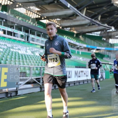 06.10.2024 - 19. swb-Marathon Bremen Yannick Fuchs http://msf.ph/oto/7450375 06.10.2024 10:39:04 Laufen im Stadion 7043, 7068, 7115, 7173, 7219, 7248, 7311, 7324, 7331, 7336, 7359, 7517, 7589, 7592, 7593, 7780, 7781, 7868, 7934, 7952, 8064, 8126, 8128, 8135, 8247, 8353, 8420, 8453, 8518, 8519, 8563, 8587, 8684, 8734, 8758, 8795, 8855, 8866, 8872, 8930, 8950, 9011, 9062, 9113 meine-sportfotos.de