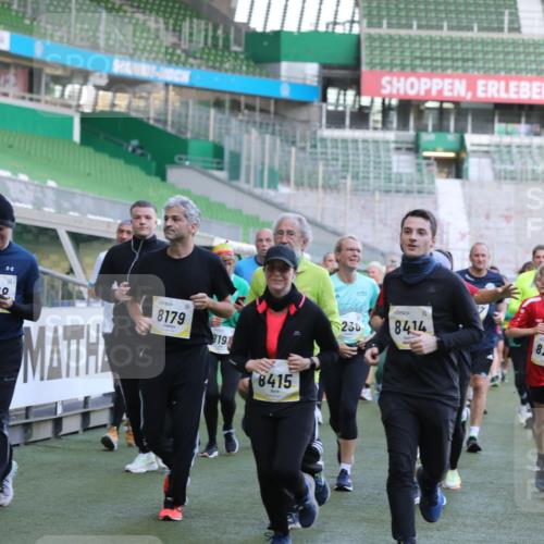 06.10.2024 - 19. swb-Marathon Bremen Yannick Fuchs http://msf.ph/oto/7450379 06.10.2024 10:34:10 Laufen im Stadion 7040, 7048, 7076, 7122, 7123, 7130, 7221, 7223, 7227, 7255, 7264, 7282, 7358, 7383, 7395, 7404, 7418, 7532, 7577, 7693, 7718, 7723, 7745, 7775, 7811, 7832, 7844, 7848, 7886, 7909, 7910, 7929, 7935, 7971, 7987, 8005, 8006, 8017, 8027, 8033, 8107, 8113, 8178, 8179, 8190, 8197, 8203, 8208, 8229, 8235, 8236, 8263, 8269, 8270, 8283, 8293, 8326, 8338, 8382, 8398, 8399, 8414, 8415, 8435, 8463, 8546, 8550, 8572, 8579, 8607, 8608, 8612, 8640, 8644, 8694 meine-sportfotos.de