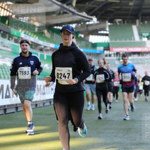 06.10.2024 - 19. swb-Marathon Bremen Yannick Fuchs http://msf.ph/oto/7450388 06.10.2024 10:39:05 Laufen im Stadion 7043, 7115, 7173, 7219, 7248, 7311, 7324, 7331, 7336, 7359, 7517, 7589, 7592, 7593, 7780, 7781, 7868, 7934, 7952, 8064, 8126, 8128, 8135, 8247, 8353, 8420, 8453, 8518, 8519, 8563, 8587, 8684, 8734, 8758, 8795, 8855, 8866, 8872, 8930, 8950, 9011, 9113 meine-sportfotos.de