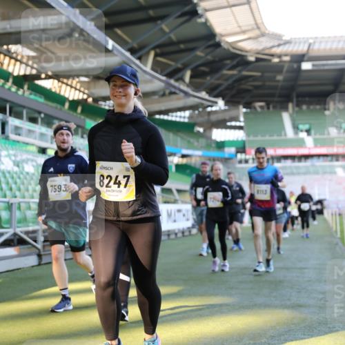 06.10.2024 - 19. swb-Marathon Bremen Yannick Fuchs http://msf.ph/oto/7450395 06.10.2024 10:39:06 Laufen im Stadion 7043, 7115, 7173, 7219, 7248, 7311, 7324, 7331, 7336, 7359, 7517, 7589, 7592, 7593, 7780, 7781, 7868, 7934, 7952, 8064, 8126, 8128, 8135, 8247, 8353, 8420, 8453, 8518, 8519, 8563, 8587, 8684, 8734, 8758, 8795, 8855, 8866, 8872, 8930, 8950, 9011, 9113 meine-sportfotos.de