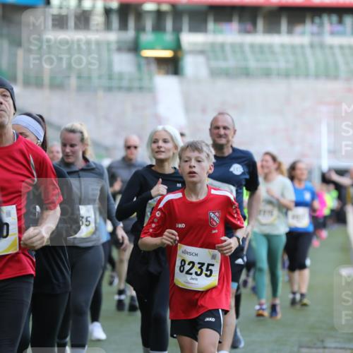 06.10.2024 - 19. swb-Marathon Bremen Yannick Fuchs http://msf.ph/oto/7450396 06.10.2024 10:34:12 Laufen im Stadion 7040, 7048, 7122, 7123, 7130, 7221, 7223, 7227, 7242, 7255, 7264, 7352, 7358, 7377, 7383, 7395, 7404, 7418, 7446, 7532, 7577, 7693, 7718, 7723, 7745, 7775, 7811, 7832, 7844, 7848, 7886, 7909, 7910, 7929, 7935, 7971, 7987, 8005, 8006, 8017, 8027, 8033, 8107, 8113, 8178, 8179, 8190, 8197, 8203, 8208, 8229, 8235, 8236, 8269, 8270, 8283, 8293, 8326, 8338, 8382, 8398, 8399, 8414, 8415, 8435, 8463, 8546, 8550, 8572, 8579, 8607, 8608, 8612, 8640, 8644, 8670, 8694 meine-sportfotos.de