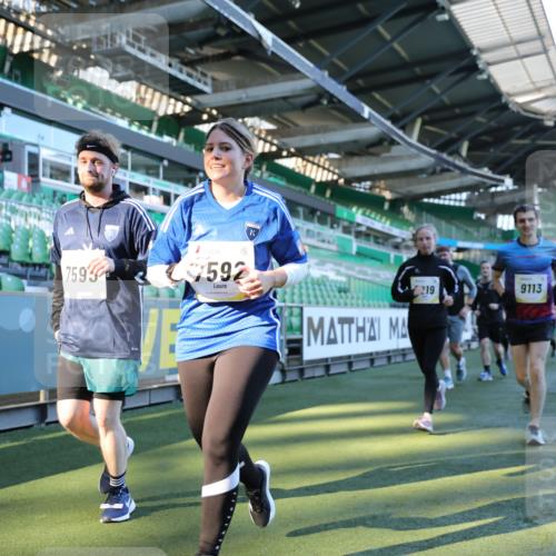 06.10.2024 - 19. swb-Marathon Bremen Yannick Fuchs http://msf.ph/oto/7450403 06.10.2024 10:39:07 Laufen im Stadion 7043, 7115, 7173, 7219, 7248, 7311, 7324, 7331, 7336, 7359, 7517, 7589, 7592, 7593, 7780, 7781, 7868, 7934, 7952, 8064, 8126, 8128, 8135, 8247, 8353, 8420, 8453, 8563, 8587, 8684, 8734, 8758, 8795, 8855, 8866, 8872, 8881, 8930, 8950, 9011, 9113 meine-sportfotos.de