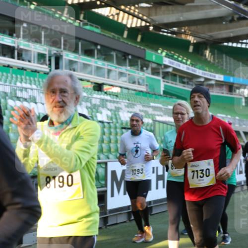 06.10.2024 - 19. swb-Marathon Bremen Yannick Fuchs http://msf.ph/oto/7450414 06.10.2024 10:34:14 Laufen im Stadion 7040, 7048, 7122, 7130, 7221, 7223, 7227, 7242, 7255, 7262, 7264, 7352, 7358, 7377, 7383, 7395, 7404, 7418, 7446, 7507, 7532, 7577, 7693, 7718, 7722, 7723, 7745, 7775, 7811, 7832, 7844, 7848, 7886, 7909, 7910, 7929, 7935, 7971, 7987, 8005, 8006, 8017, 8027, 8033, 8107, 8113, 8115, 8178, 8179, 8190, 8197, 8203, 8208, 8229, 8235, 8236, 8269, 8270, 8283, 8293, 8326, 8338, 8382, 8398, 8399, 8414, 8415, 8435, 8463, 8546, 8550, 8572, 8579, 8607, 8608, 8612, 8640, 8644, 8670, 8694 meine-sportfotos.de
