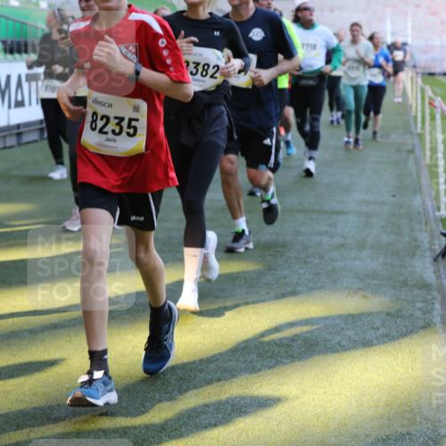 06.10.2024 - 19. swb-Marathon Bremen Yannick Fuchs http://msf.ph/oto/7450421 06.10.2024 10:34:15 Laufen im Stadion 7040, 7048, 7122, 7130, 7221, 7223, 7227, 7242, 7255, 7262, 7264, 7352, 7358, 7377, 7383, 7395, 7404, 7418, 7446, 7507, 7532, 7693, 7718, 7722, 7723, 7745, 7775, 7811, 7832, 7844, 7848, 7886, 7909, 7910, 7929, 7935, 7971, 7987, 8005, 8006, 8017, 8027, 8033, 8107, 8113, 8115, 8178, 8179, 8190, 8197, 8203, 8208, 8229, 8235, 8236, 8270, 8283, 8293, 8326, 8338, 8382, 8398, 8399, 8414, 8415, 8435, 8463, 8546, 8550, 8572, 8579, 8607, 8608, 8612, 8640, 8644, 8670, 8694 meine-sportfotos.de