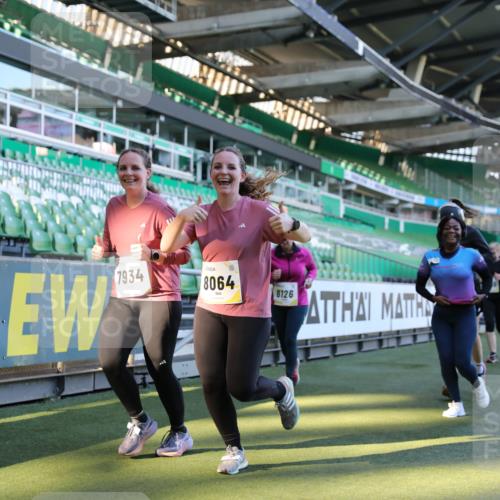 06.10.2024 - 19. swb-Marathon Bremen Yannick Fuchs http://msf.ph/oto/7450446 06.10.2024 10:39:13 Laufen im Stadion 7043, 7115, 7173, 7219, 7248, 7311, 7324, 7331, 7359, 7517, 7589, 7592, 7593, 7780, 7781, 7868, 7934, 7952, 8064, 8126, 8128, 8135, 8247, 8353, 8420, 8453, 8587, 8684, 8734, 8795, 8855, 8866, 8872, 8881, 8950, 9011, 9113 meine-sportfotos.de
