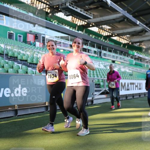 06.10.2024 - 19. swb-Marathon Bremen Yannick Fuchs http://msf.ph/oto/7450451 06.10.2024 10:39:13 Laufen im Stadion 7043, 7115, 7173, 7219, 7248, 7311, 7324, 7331, 7359, 7517, 7589, 7592, 7593, 7780, 7781, 7868, 7934, 7952, 8064, 8126, 8128, 8135, 8247, 8353, 8420, 8453, 8587, 8684, 8734, 8795, 8855, 8866, 8872, 8881, 8950, 9011, 9113 meine-sportfotos.de