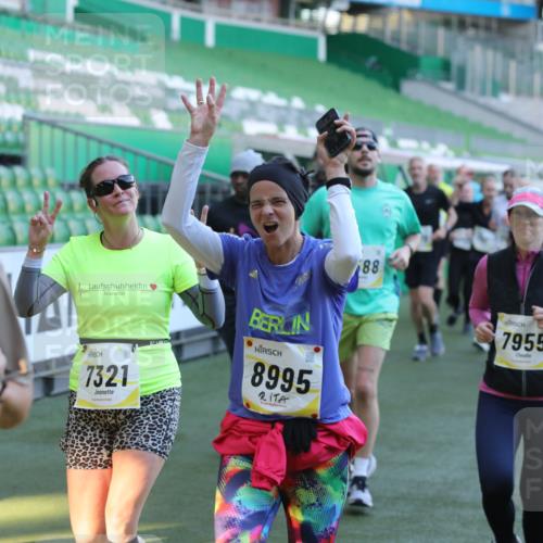 06.10.2024 - 19. swb-Marathon Bremen Yannick Fuchs http://msf.ph/oto/7450463 06.10.2024 10:35:11 Laufen im Stadion 7034, 7035, 7042, 7138, 7155, 7156, 7162, 7204, 7226, 7251, 7258, 7266, 7295, 7321, 7335, 7413, 7443, 7468, 7478, 7479, 7490, 7502, 7587, 7644, 7679, 7680, 7690, 7699, 7757, 7772, 7773, 7829, 7830, 7863, 7864, 7899, 7900, 7902, 7923, 7926, 7932, 7954, 7955, 7981, 8073, 8074, 8088, 8118, 8144, 8152, 8183, 8225, 8246, 8366, 8370, 8378, 8409, 8410, 8429, 8449, 8450, 8472, 8494, 8495, 8496, 8506, 8509, 8539, 8541, 8542, 8588, 8589, 8698, 8760, 8799, 8839, 8848, 8871 meine-sportfotos.de