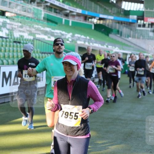 06.10.2024 - 19. swb-Marathon Bremen Yannick Fuchs http://msf.ph/oto/7450482 06.10.2024 10:35:13 Laufen im Stadion 7034, 7035, 7042, 7138, 7155, 7162, 7204, 7226, 7251, 7258, 7266, 7295, 7321, 7335, 7413, 7443, 7468, 7478, 7479, 7490, 7502, 7587, 7644, 7679, 7680, 7690, 7699, 7757, 7772, 7773, 7829, 7830, 7863, 7864, 7899, 7900, 7902, 7923, 7926, 7932, 7954, 7955, 7981, 8073, 8074, 8088, 8118, 8121, 8144, 8152, 8183, 8225, 8246, 8366, 8370, 8378, 8409, 8410, 8429, 8449, 8450, 8472, 8494, 8495, 8496, 8506, 8509, 8539, 8541, 8542, 8588, 8589, 8595, 8698, 8760, 8799, 8848, 8871 meine-sportfotos.de