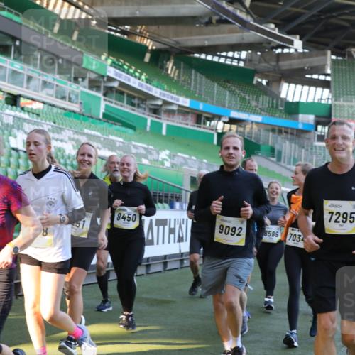 06.10.2024 - 19. swb-Marathon Bremen Yannick Fuchs http://msf.ph/oto/7450495 06.10.2024 10:35:16 Laufen im Stadion 7034, 7035, 7042, 7138, 7155, 7162, 7204, 7226, 7251, 7258, 7266, 7295, 7321, 7335, 7353, 7443, 7468, 7478, 7479, 7490, 7644, 7690, 7699, 7757, 7772, 7773, 7829, 7830, 7863, 7864, 7899, 7900, 7902, 7923, 7926, 7932, 7954, 7955, 8073, 8074, 8088, 8118, 8121, 8144, 8152, 8183, 8225, 8366, 8370, 8378, 8409, 8410, 8421, 8429, 8449, 8450, 8494, 8495, 8496, 8506, 8509, 8539, 8588, 8589, 8595, 8698, 8760, 8799, 8848, 8871, 8952 meine-sportfotos.de