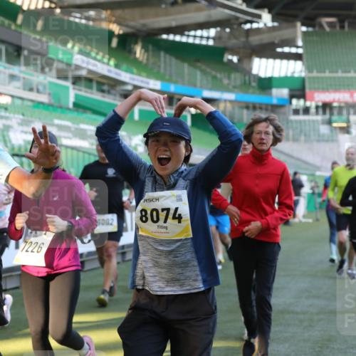 06.10.2024 - 19. swb-Marathon Bremen Yannick Fuchs http://msf.ph/oto/7450538 06.10.2024 10:35:23 Laufen im Stadion 7034, 7035, 7042, 7138, 7155, 7162, 7204, 7226, 7251, 7258, 7266, 7295, 7321, 7335, 7341, 7353, 7428, 7468, 7478, 7479, 7490, 7644, 7690, 7699, 7772, 7773, 7829, 7830, 7863, 7864, 7899, 7900, 7902, 7904, 7923, 7932, 7955, 7967, 8073, 8074, 8088, 8121, 8144, 8183, 8191, 8225, 8366, 8370, 8378, 8409, 8410, 8421, 8429, 8449, 8450, 8506, 8509, 8588, 8589, 8595, 8698, 8760, 8799, 8952, 9029 meine-sportfotos.de