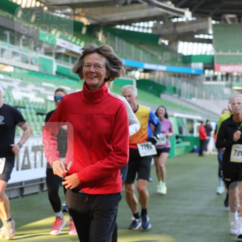 06.10.2024 - 19. swb-Marathon Bremen Yannick Fuchs http://msf.ph/oto/7450545 06.10.2024 10:35:25 Laufen im Stadion 7034, 7035, 7042, 7138, 7155, 7162, 7226, 7251, 7258, 7266, 7295, 7321, 7335, 7341, 7353, 7393, 7428, 7468, 7478, 7479, 7490, 7644, 7690, 7699, 7829, 7830, 7863, 7864, 7899, 7900, 7902, 7904, 7923, 7932, 7955, 7967, 8073, 8074, 8088, 8121, 8144, 8183, 8191, 8225, 8366, 8370, 8378, 8409, 8410, 8421, 8429, 8449, 8450, 8506, 8509, 8588, 8589, 8595, 8698, 8760, 8799, 8952, 9029 meine-sportfotos.de