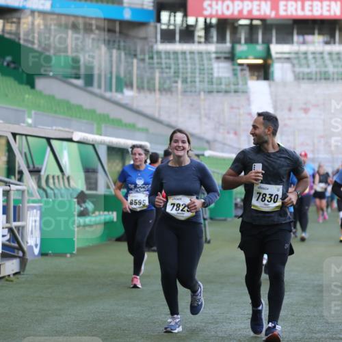 06.10.2024 - 19. swb-Marathon Bremen Yannick Fuchs http://msf.ph/oto/7450571 06.10.2024 10:35:31 Laufen im Stadion 7034, 7035, 7042, 7138, 7155, 7162, 7226, 7251, 7258, 7266, 7295, 7321, 7341, 7353, 7391, 7393, 7428, 7468, 7478, 7479, 7490, 7514, 7515, 7829, 7830, 7863, 7899, 7900, 7902, 7904, 7923, 7932, 7955, 7967, 8073, 8074, 8121, 8131, 8144, 8183, 8191, 8225, 8273, 8370, 8378, 8409, 8410, 8421, 8425, 8449, 8450, 8506, 8588, 8589, 8595, 8698, 8760, 8799, 8818, 8837, 8952, 8957, 9029, 9666 meine-sportfotos.de