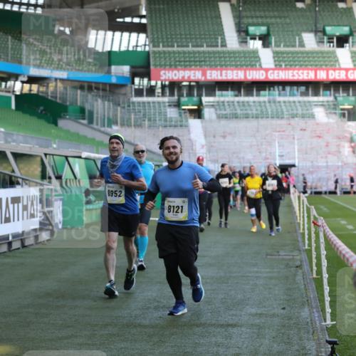 06.10.2024 - 19. swb-Marathon Bremen Yannick Fuchs http://msf.ph/oto/7450594 06.10.2024 10:35:36 Laufen im Stadion 7034, 7035, 7042, 7138, 7155, 7226, 7258, 7266, 7341, 7353, 7391, 7393, 7428, 7462, 7468, 7490, 7514, 7515, 7694, 7829, 7830, 7863, 7878, 7899, 7900, 7902, 7904, 7923, 7932, 7967, 7977, 8073, 8074, 8121, 8131, 8144, 8183, 8191, 8225, 8265, 8273, 8370, 8378, 8409, 8410, 8421, 8425, 8449, 8450, 8506, 8562, 8582, 8589, 8595, 8638, 8698, 8787, 8799, 8818, 8837, 8940, 8952, 8957, 9029, 9128, 9666 meine-sportfotos.de