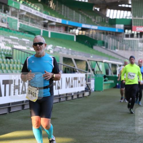 06.10.2024 - 19. swb-Marathon Bremen Yannick Fuchs http://msf.ph/oto/7450611 06.10.2024 10:35:40 Laufen im Stadion 7042, 7155, 7226, 7258, 7266, 7341, 7353, 7391, 7393, 7428, 7460, 7462, 7468, 7490, 7514, 7515, 7686, 7694, 7829, 7830, 7863, 7878, 7902, 7904, 7923, 7932, 7937, 7967, 7977, 8073, 8074, 8121, 8131, 8191, 8225, 8265, 8273, 8370, 8409, 8410, 8421, 8425, 8449, 8562, 8582, 8595, 8638, 8668, 8675, 8698, 8787, 8799, 8818, 8837, 8940, 8952, 8957, 9017, 9029, 9128, 9666 meine-sportfotos.de