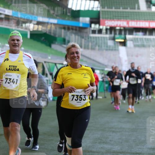 06.10.2024 - 19. swb-Marathon Bremen Yannick Fuchs http://msf.ph/oto/7450633 06.10.2024 10:35:45 Laufen im Stadion 7018, 7020, 7167, 7182, 7258, 7266, 7341, 7353, 7391, 7393, 7428, 7460, 7462, 7490, 7514, 7515, 7639, 7686, 7694, 7724, 7829, 7830, 7878, 7904, 7923, 7937, 7945, 7967, 7969, 7977, 8096, 8121, 8131, 8191, 8212, 8225, 8265, 8273, 8409, 8410, 8421, 8425, 8483, 8562, 8582, 8595, 8638, 8668, 8675, 8685, 8704, 8787, 8818, 8837, 8940, 8941, 8952, 8957, 9017, 9029, 9128, 9666 meine-sportfotos.de
