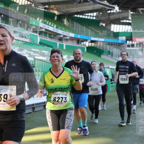 06.10.2024 - 19. swb-Marathon Bremen Yannick Fuchs http://msf.ph/oto/7450663 06.10.2024 10:35:54 Laufen im Stadion 7018, 7020, 7167, 7182, 7341, 7353, 7391, 7393, 7428, 7460, 7462, 7514, 7515, 7522, 7573, 7609, 7610, 7639, 7667, 7686, 7694, 7724, 7829, 7830, 7878, 7904, 7907, 7937, 7945, 7967, 7969, 7977, 8096, 8121, 8131, 8191, 8212, 8265, 8273, 8367, 8421, 8425, 8462, 8483, 8486, 8530, 8562, 8582, 8595, 8638, 8668, 8675, 8685, 8704, 8787, 8818, 8837, 8914, 8920, 8940, 8941, 8952, 8957, 9017, 9029, 9128, 9666 meine-sportfotos.de