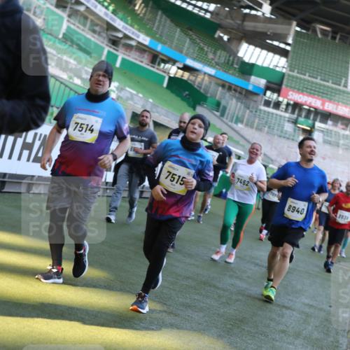 06.10.2024 - 19. swb-Marathon Bremen Yannick Fuchs http://msf.ph/oto/7450682 06.10.2024 10:35:59 Laufen im Stadion 7018, 7020, 7101, 7102, 7167, 7182, 7341, 7353, 7391, 7393, 7428, 7460, 7462, 7514, 7515, 7522, 7573, 7609, 7610, 7639, 7667, 7686, 7694, 7724, 7878, 7904, 7907, 7937, 7945, 7951, 7967, 7969, 7977, 8096, 8131, 8191, 8212, 8253, 8254, 8265, 8273, 8367, 8379, 8401, 8421, 8425, 8462, 8483, 8486, 8530, 8562, 8582, 8638, 8668, 8675, 8685, 8704, 8787, 8818, 8837, 8914, 8920, 8940, 8941, 8952, 8957, 9017, 9029, 9128, 9666 meine-sportfotos.de
