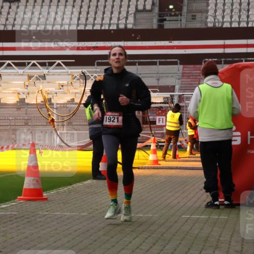 08.12.2024 - St. Pauli X-Mass-Run No. 14 Yannick Fuchs http://msf.ph/oto/7472648 08.12.2024 09:52:19 Ziel 44, 1921, 2832 meine-sportfotos.de