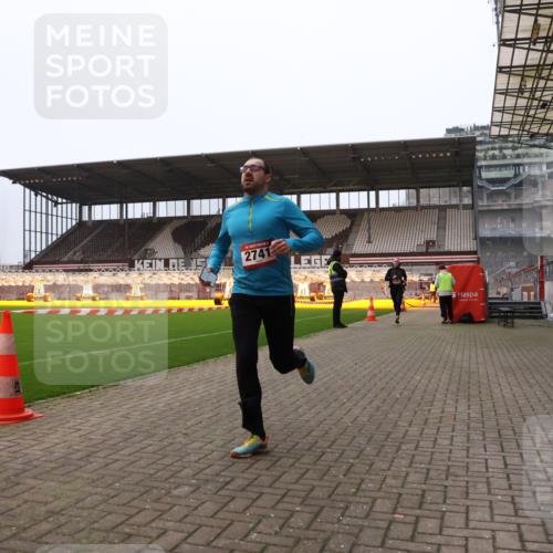 08.12.2024 - St. Pauli X-Mass-Run No. 14 Yannick Fuchs http://msf.ph/oto/7472816 08.12.2024 09:52:40 Ziel 423, 2741, 2832, 3305 meine-sportfotos.de