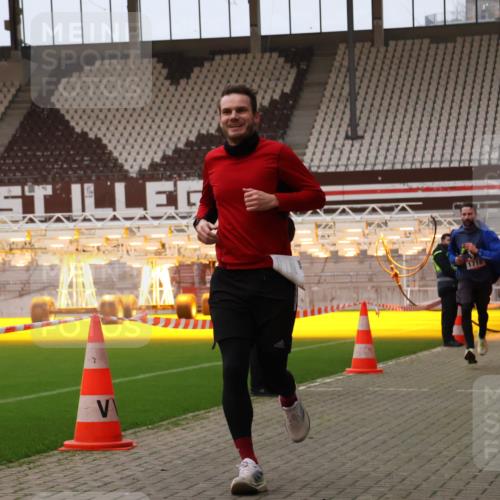 08.12.2024 - St. Pauli X-Mass-Run No. 14 Yannick Fuchs http://msf.ph/oto/7473548 08.12.2024 09:54:03 Ziel 216, 1718, 1850 meine-sportfotos.de
