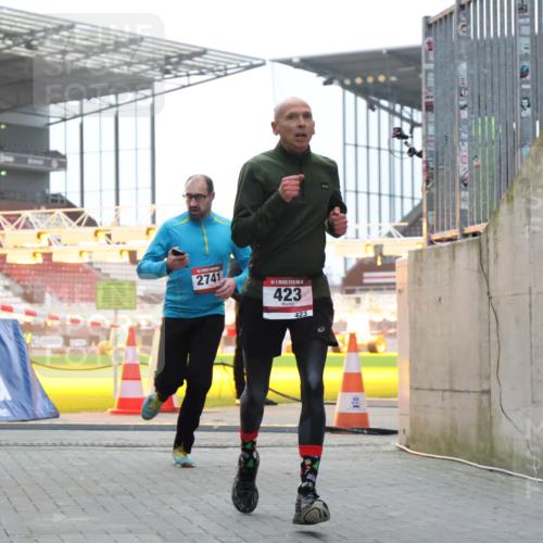 08.12.2024 - St. Pauli X-Mass-Run No. 14 H.Heesch http://msf.ph/oto/7488006 08.12.2024 09:52:47 Ziel 2832, 423, 2741, 3305 meine-sportfotos.de