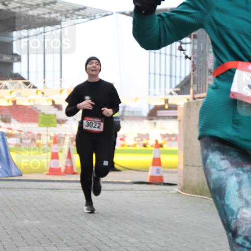 08.12.2024 - St. Pauli X-Mass-Run No. 14 H.Heesch http://msf.ph/oto/7491273 08.12.2024 09:57:19 Ziel 364, 384, 420, 1741, 1754, 2956, 3139, 364, 420, 755, 763, 904, 1291, 1982, 2267, 3022 meine-sportfotos.de