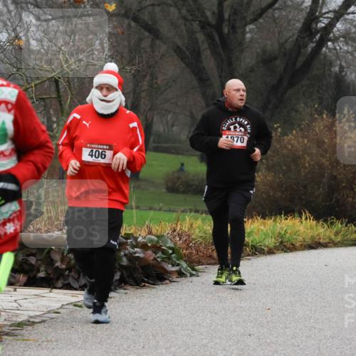 08.12.2024 - St. Pauli X-Mass-Run No. 14 Strokosch-Dieckow http://msf.ph/oto/7502206 08.12.2024 09:52:21 Laufen 4, 406, 2948, 370, 3070, 12 meine-sportfotos.de