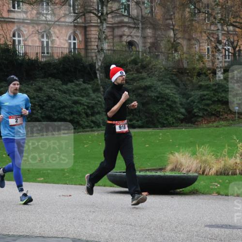 08.12.2024 - St. Pauli X-Mass-Run No. 14 Strokosch-Dieckow http://msf.ph/oto/7504381 08.12.2024 09:36:56 Laufen 2, 918 meine-sportfotos.de