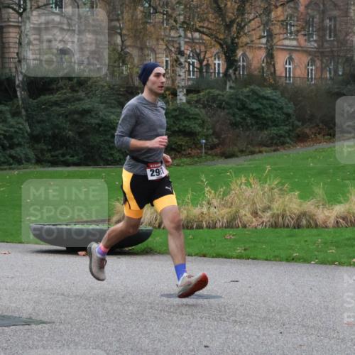 08.12.2024 - St. Pauli X-Mass-Run No. 14 Strokosch-Dieckow http://msf.ph/oto/7504401 08.12.2024 09:36:59 Laufen 291 meine-sportfotos.de