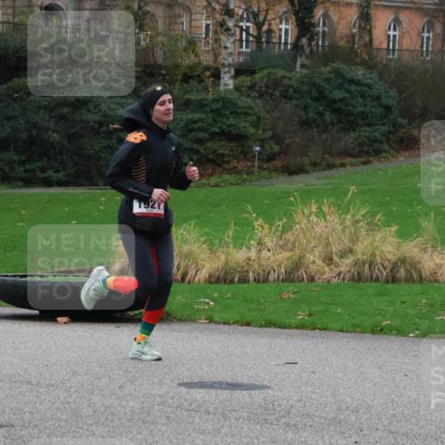 08.12.2024 - St. Pauli X-Mass-Run No. 14 Strokosch-Dieckow http://msf.ph/oto/7504426 08.12.2024 09:37:02 Laufen 1927 meine-sportfotos.de