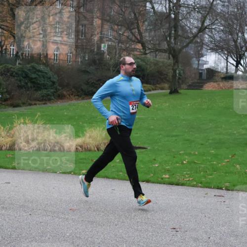 08.12.2024 - St. Pauli X-Mass-Run No. 14 Strokosch-Dieckow http://msf.ph/oto/7504465 08.12.2024 09:37:13 Laufen 274 meine-sportfotos.de