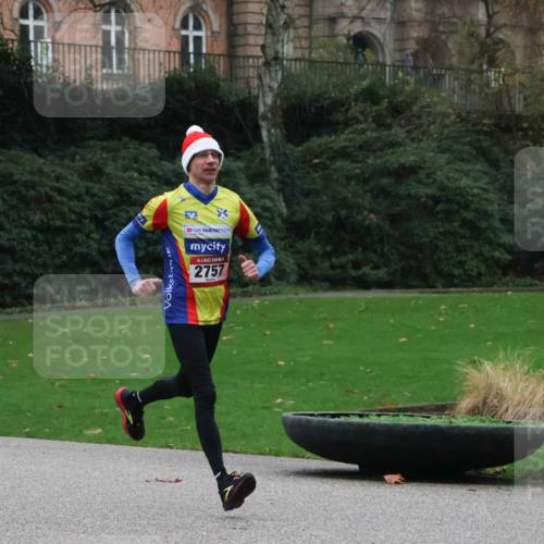 08.12.2024 - St. Pauli X-Mass-Run No. 14 Strokosch-Dieckow http://msf.ph/oto/7504494 08.12.2024 09:37:19 Laufen 2757 meine-sportfotos.de
