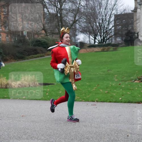08.12.2024 - St. Pauli X-Mass-Run No. 14 Strokosch-Dieckow http://msf.ph/oto/7506523 08.12.2024 09:42:54 Laufen 295 meine-sportfotos.de