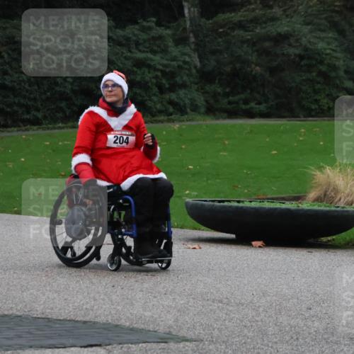 08.12.2024 - St. Pauli X-Mass-Run No. 14 Strokosch-Dieckow http://msf.ph/oto/7508001 08.12.2024 09:52:22 Laufen 204 meine-sportfotos.de