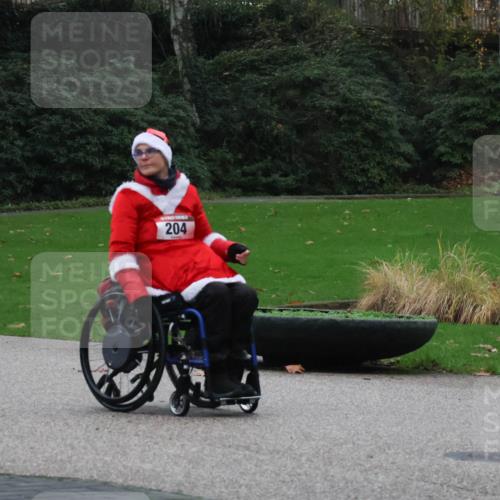 08.12.2024 - St. Pauli X-Mass-Run No. 14 Strokosch-Dieckow http://msf.ph/oto/7508004 08.12.2024 09:52:22 Laufen 204 meine-sportfotos.de