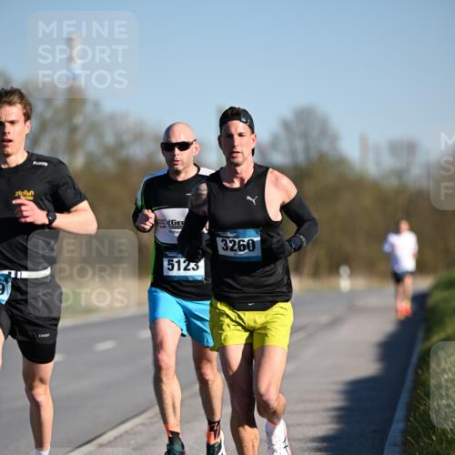 06.04.2025 - 44. Internationalen Wilhelmsburger Insellauf Dr. Thomas Lammeyer http://msf.ph/oto/7549525 06.04.2025 09:17:23 Laufen 5125, 3260 meine-sportfotos.de