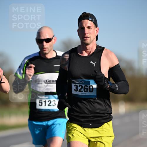 06.04.2025 - 44. Internationalen Wilhelmsburger Insellauf Dr. Thomas Lammeyer http://msf.ph/oto/7549537 06.04.2025 09:17:25 Laufen 3260, 5123 meine-sportfotos.de