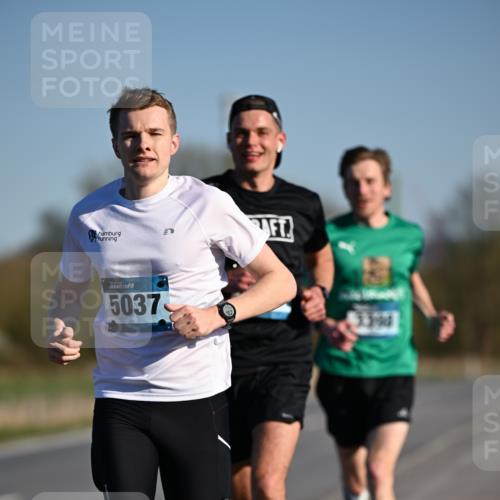 06.04.2025 - 44. Internationalen Wilhelmsburger Insellauf Dr. Thomas Lammeyer http://msf.ph/oto/7549587 06.04.2025 09:18:01 Laufen 5037 meine-sportfotos.de