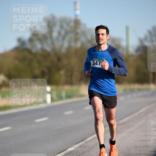 06.04.2025 - 44. Internationalen Wilhelmsburger Insellauf Dr. Thomas Lammeyer http://msf.ph/oto/7549660 06.04.2025 09:18:40 Laufen 3472 meine-sportfotos.de