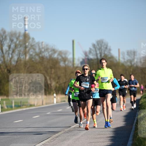 06.04.2025 - 44. Internationalen Wilhelmsburger Insellauf Dr. Thomas Lammeyer http://msf.ph/oto/7549674 06.04.2025 09:18:55 Laufen 319, 5194, 759, 5001 meine-sportfotos.de